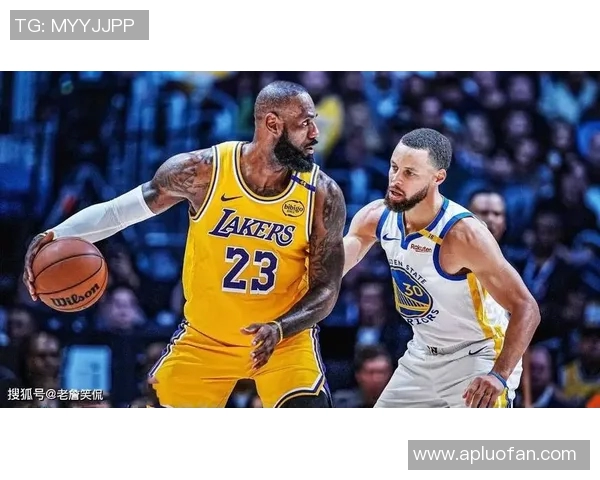 勇士与湖人激战正酣比赛直播精彩瞬间全程回顾与分析 勇士与湖人激战正酣比赛直播精彩瞬间全程回顾与分析