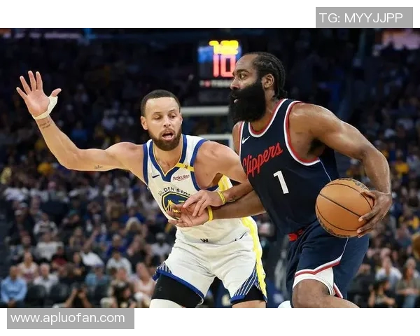 勇士与快船精彩对决在线直播全程回顾与分析 勇士与快船精彩对决在线直播全程回顾与分析