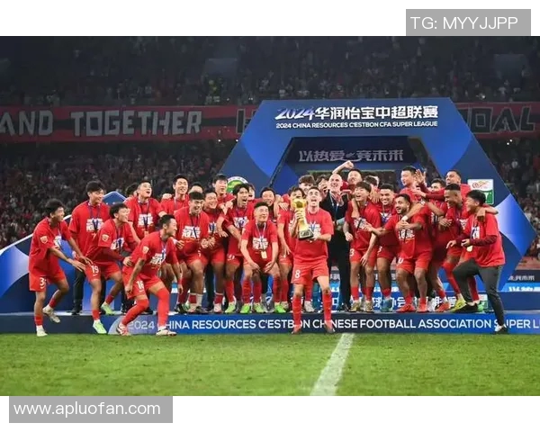 北全现代与上港的激烈对决展现中超联赛的魅力与竞争力 北全现代与上港的激烈对决展现中超联赛的魅力与竞争力