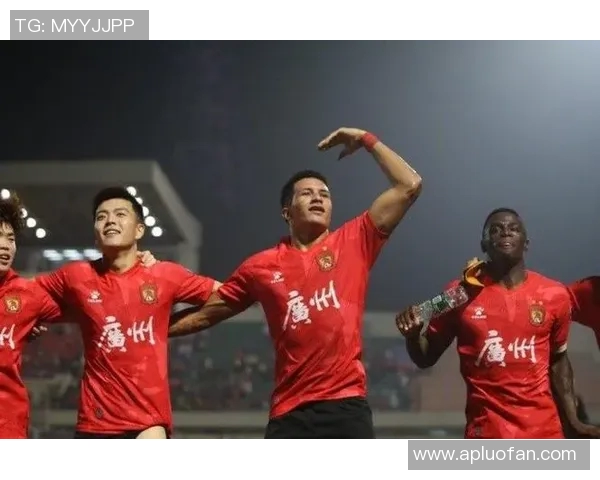 广州太阳神与广州队的精彩对决展现足球魅力与城市荣光